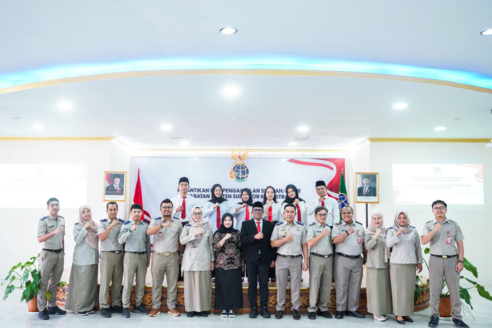 Enam Asisten Surveyor Kadastral Dilantik, Diharapkan Percepat Penyelesaian PDDM di Kalbar