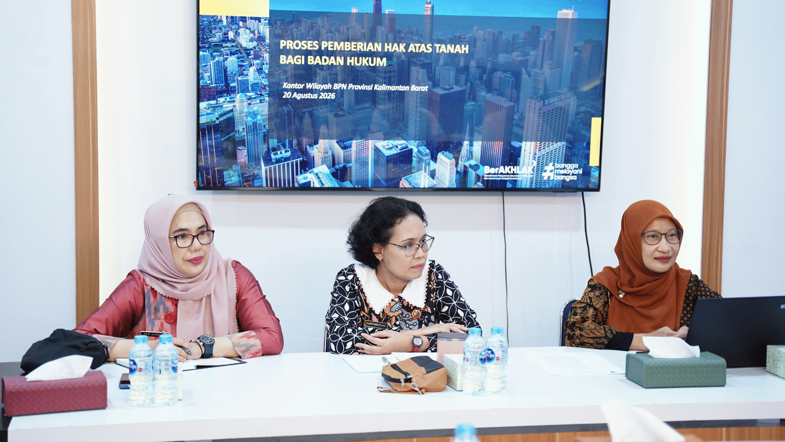 Kanwil BPN Kalbar Terima Audiensi dari Dewan Perwakilan Rakyat Daerah (DPRD) Kabupaten Sekadau